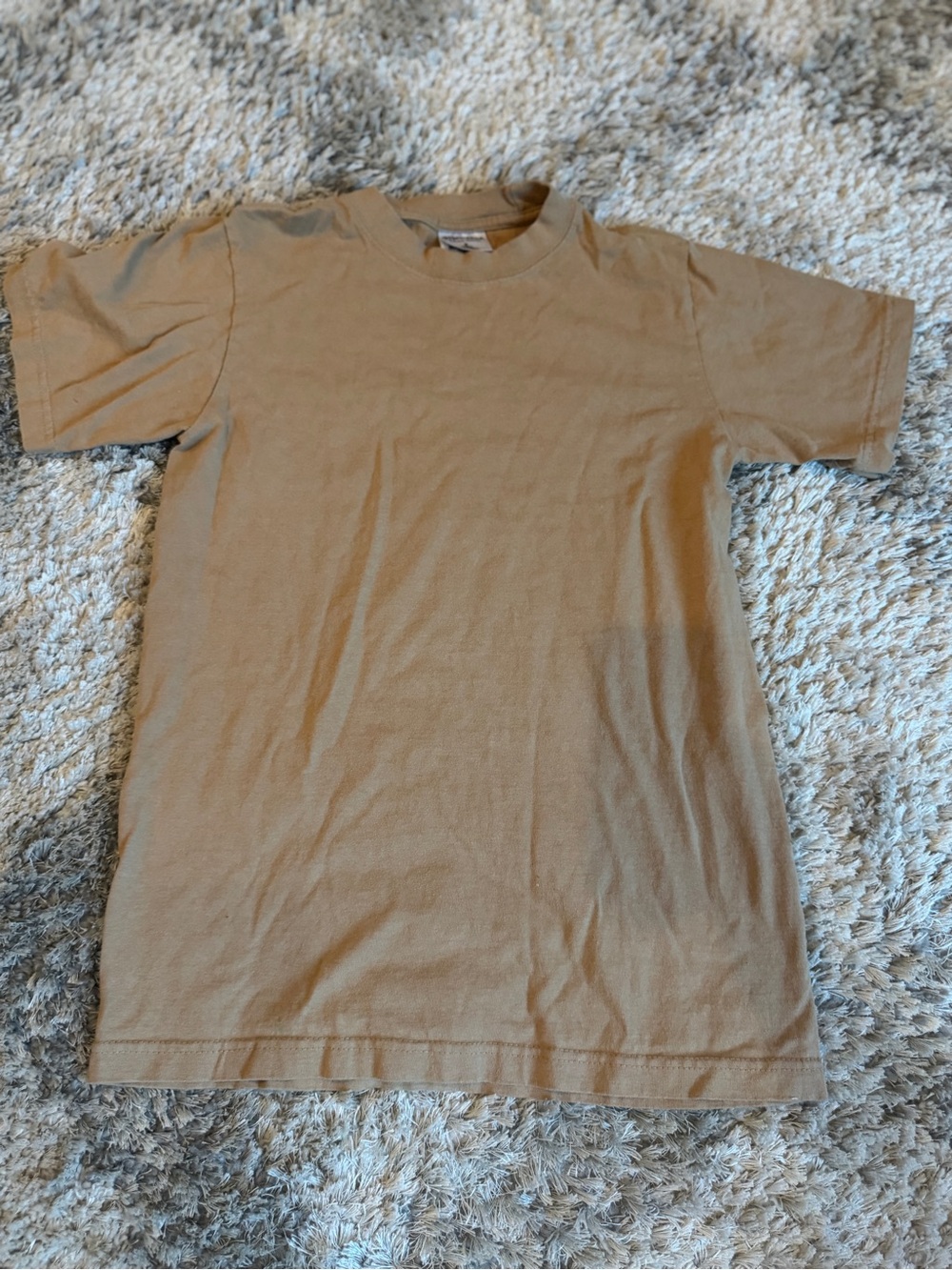 Shaka wear Men's Short Sleeve Crew Neck T-Shirt in Light tan